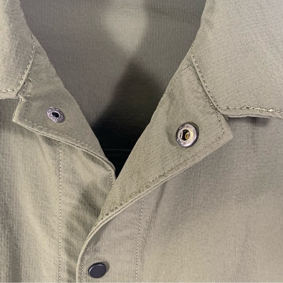 Zara Women's Size Large Olive Green Shirt Jacket Snaps Closures 2 Front Pockets - Picture 9 of 10